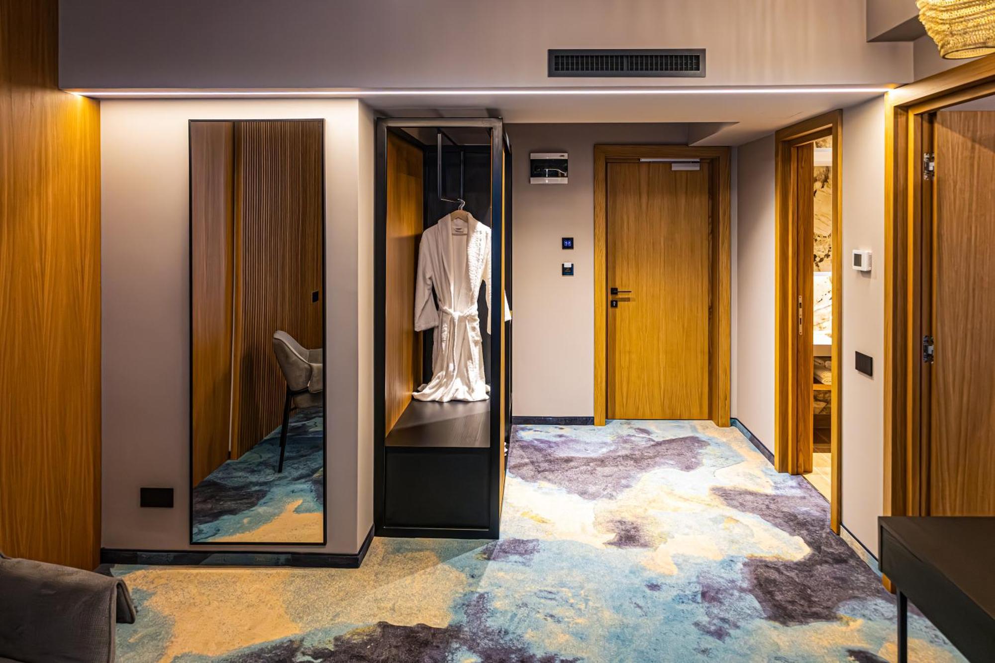Hotel Bucura Călimăneşti Eksteriør billede